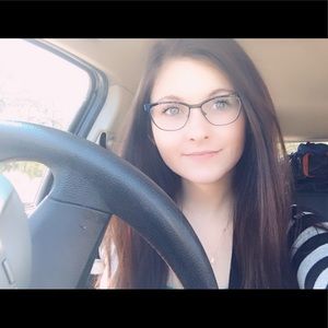 Meet your Posher, Kristen